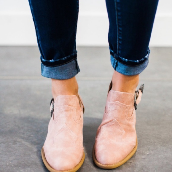 Blush Buckle Booties - Picture 2 of 2